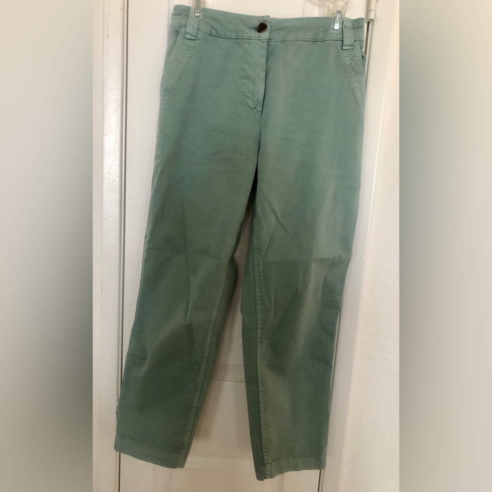 Boden chino pants in light green. Size 4.